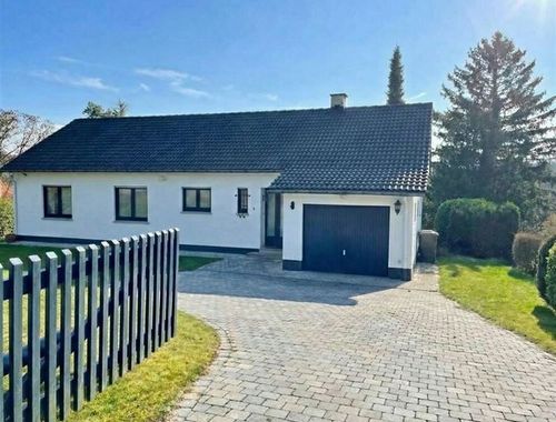                                         Eengezinswoning te koop in Bonlez, € 449.000
