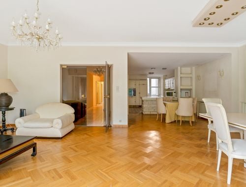                                        Appartement à vendre à Berchem, € 445.000
