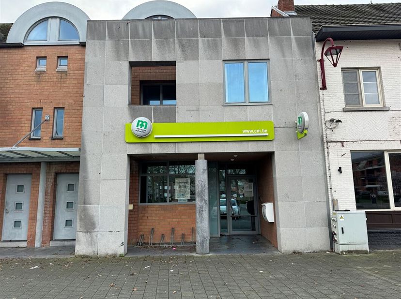 Bien professionnel à vendre
                    à 2280 Grobbendonk
