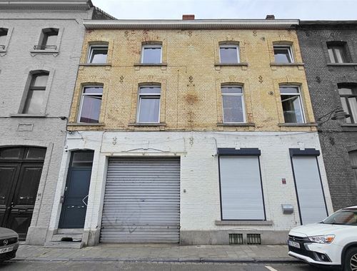                                         Appartementsgebouw te koop in Mons, € 500.000
