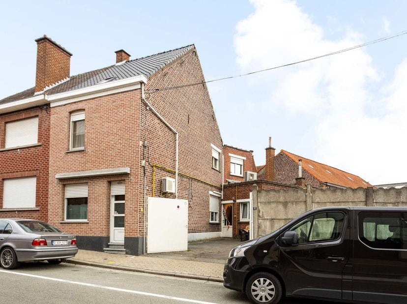 Huis te koop in Langehaag 99,
                    9600 Ronse