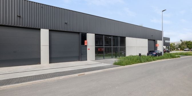 Bedrijfsvastgoed te huur in Zwartegatstraat 15, 8020 Oostkamp