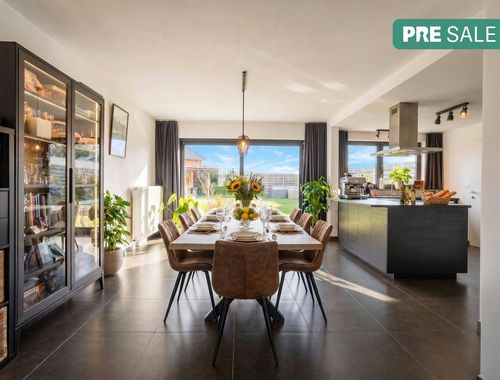                                         Maison à vendre à Koolskamp, € 349.000
