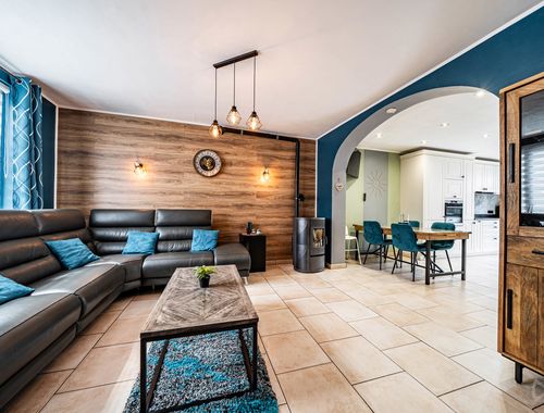                                         Maison à vendre à Couillet, € 197.000
