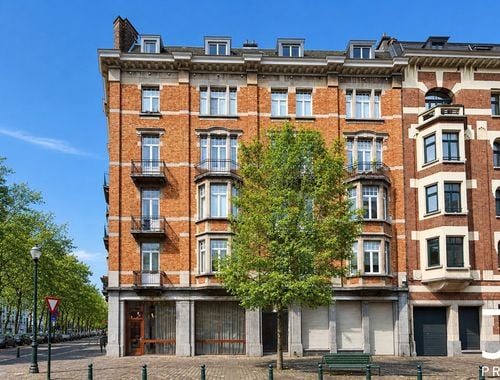                                         Appartement te koop in Brussel, € 325.000

