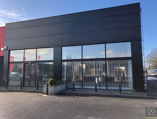                                         Petit magasin à vendre à Kuurne, € 850.000
