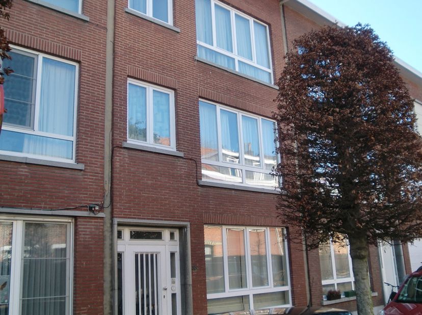 Appartement te huur in Azalealei 25,
                    2170 Merksem