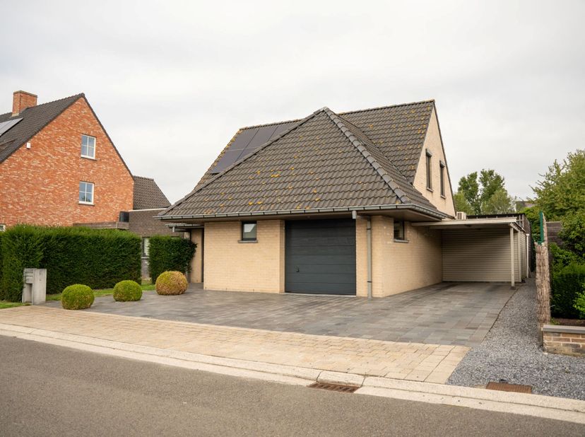 Huis te koop in Joris Lannoostraat 6,
                    8700 Tielt