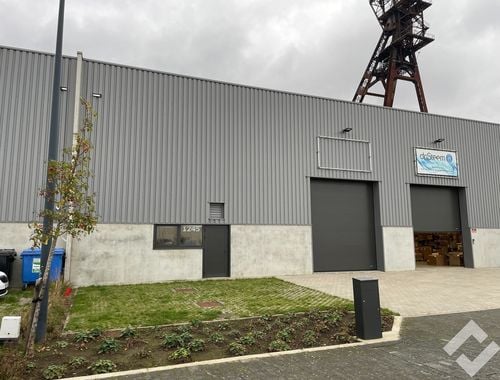                                         Bâtiment d’entreprise à louer à Houthalen, € 1.200
