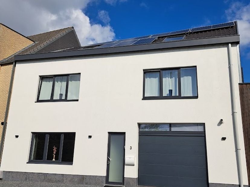 Huis te koop in Zandstraat  3,
                    9200 Dendermonde
