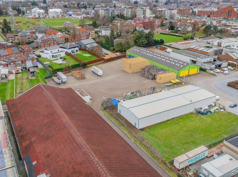Bien professionnel à vendre
                    à 3800 Sint-Truiden