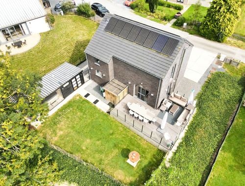                                         Maison à vendre à Beausaint, € 525.000
