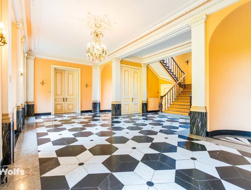                                         Appartement te koop in Esneux, € 325.000
