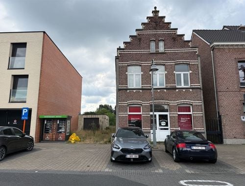                                         Grond te koop in Ranst, € 480.000
