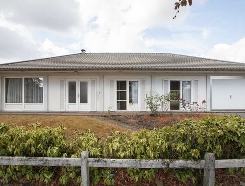                                        Bungalow te koop in Lovendegem, € 290.000
