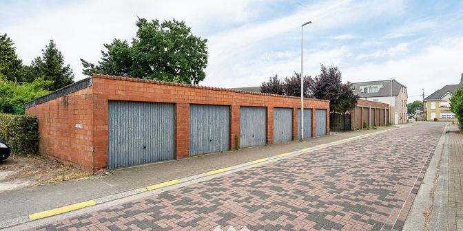 Garage te koop in Assenedesteenweg 54, 9060 Zelzate