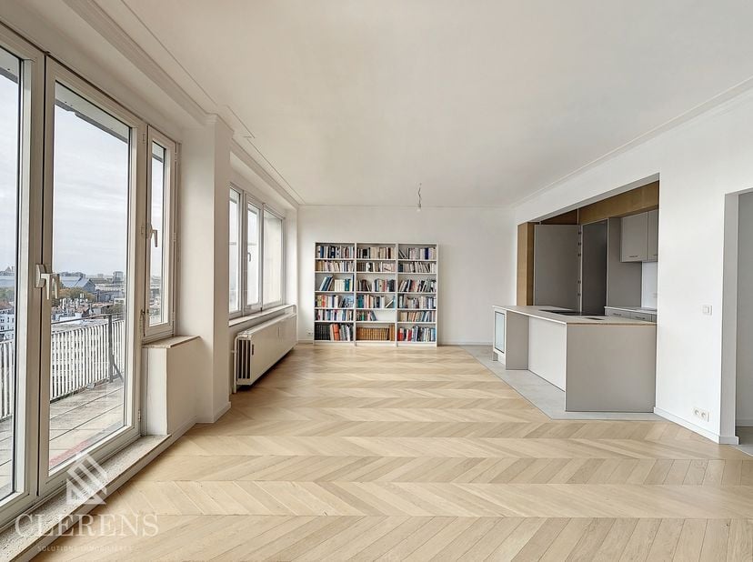 Appartement te koop in Avenue de Tervueren 66C,
                    1040 Etterbeek