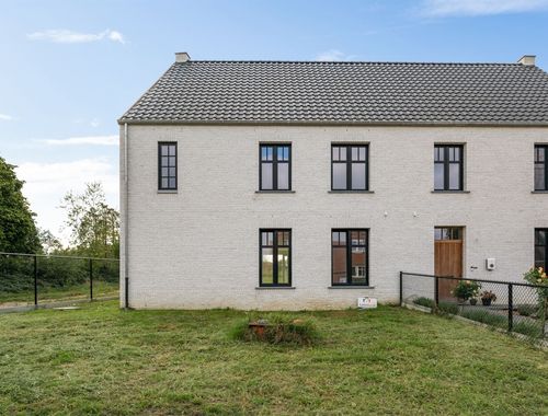                                         Eengezinswoning te koop in Vorst, € 419.000
