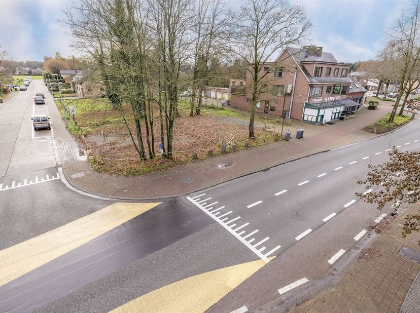 Bouwgrond voor OB op een perceel van 7a86ca / projectgrond <br />
 <br />
Ligging: Gelegen in het centrum van Lichtaart met alle dagelijkse voorzien