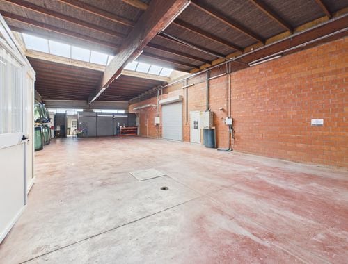                                         Handelszaak te koop in Tournai, € 230.000
