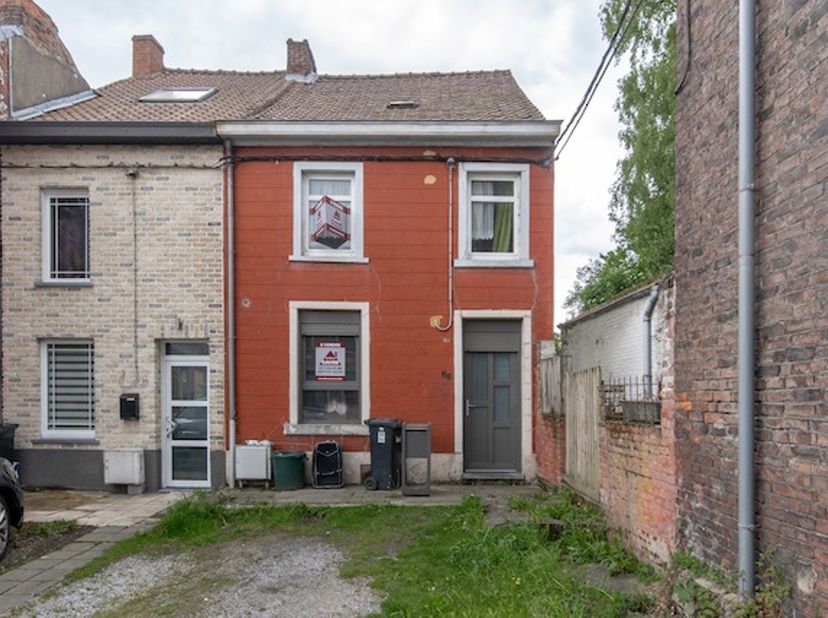 Huis te koop
                    in 6180 Courcelles