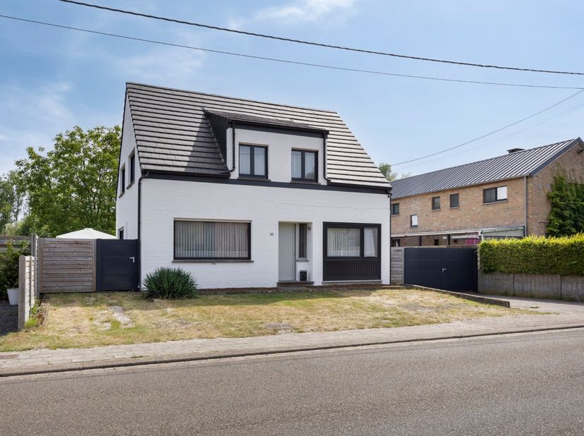 Maison à vendre
                    à 2400 Mol