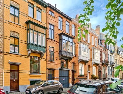                                         Maison de maître à vendre à Etterbeek, € 1.050.000
