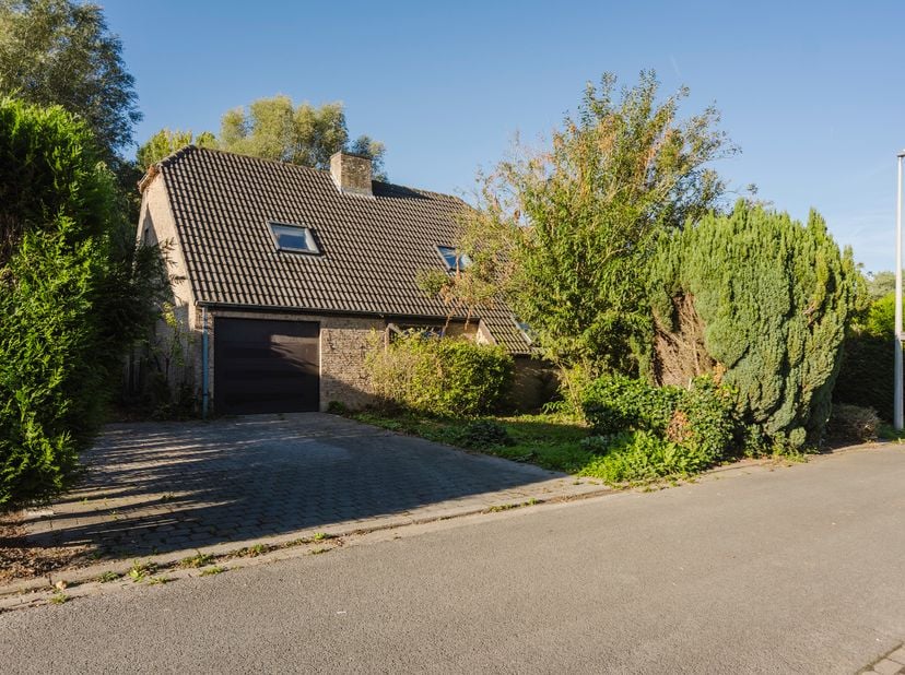 Huis te koop in Zusters Lovelingstraat 18,
                    8510 Marke