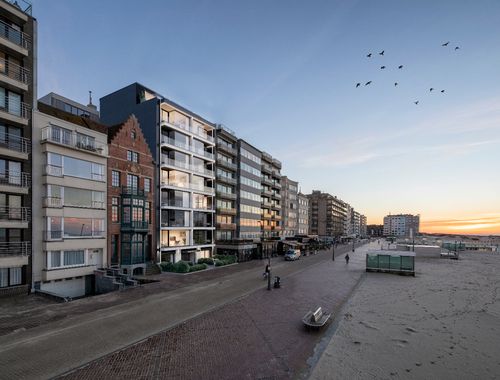                                         Appartement te koop in Oostduinkerke, € 590.000

