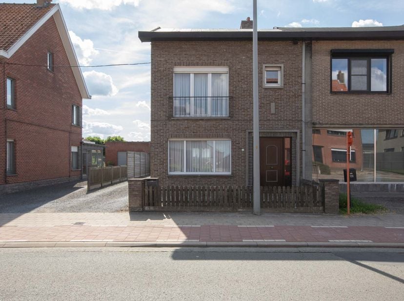 Huis te koop in Molenstraat 108,
                    9950 Waarschoot