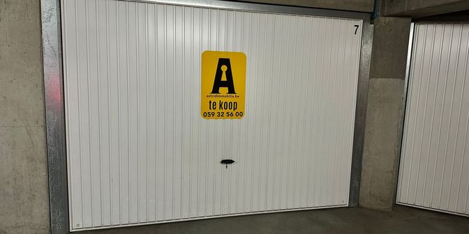 Garage te koop in Kapelstraat 15 bus GAR7, 8450 Bredene