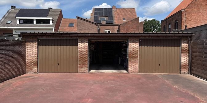 Garage te koop in D'ennetièresplein 9+, 8906 Elverdinge