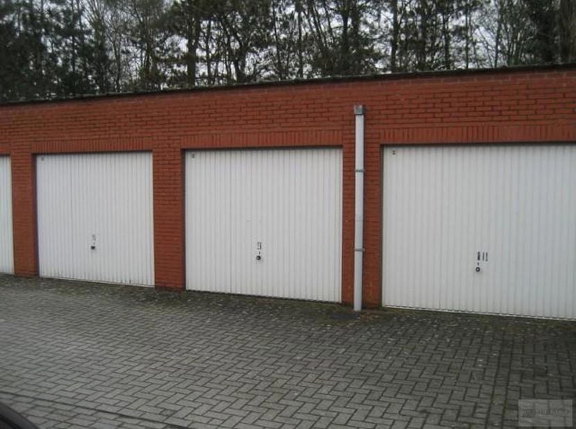 Garage te huur in Vonckstraat,
                    2270 Herenthout