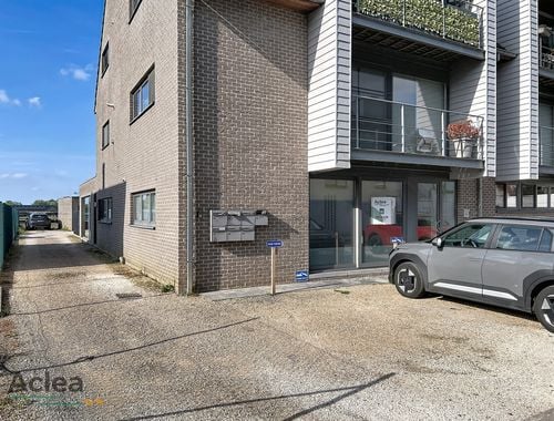                             Gelijkvloers app. te huur in Evergem
