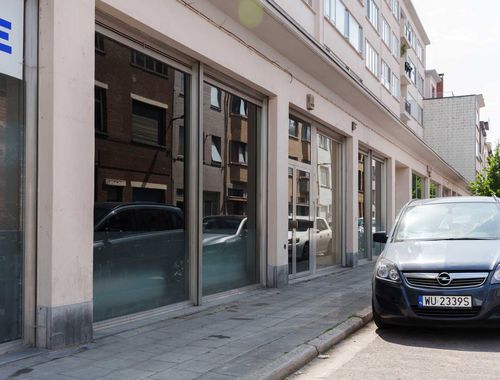                                         Commercieel Gebouw te koop in Antwerpen, € 500.000
