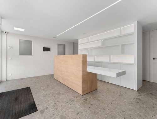                                         Commercieel Gebouw te koop in Blankenberge, € 199.000
