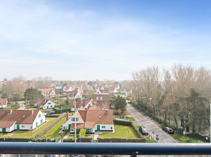[[ CE BIEN PARTICIPE À LA JOURNÉE MAISONS OUVERTES ERA LE 13/6 DE 9:30 À 10:30 ]] À vendre : appartement semi-ouvert ensoleillé situé rue Goethals à N