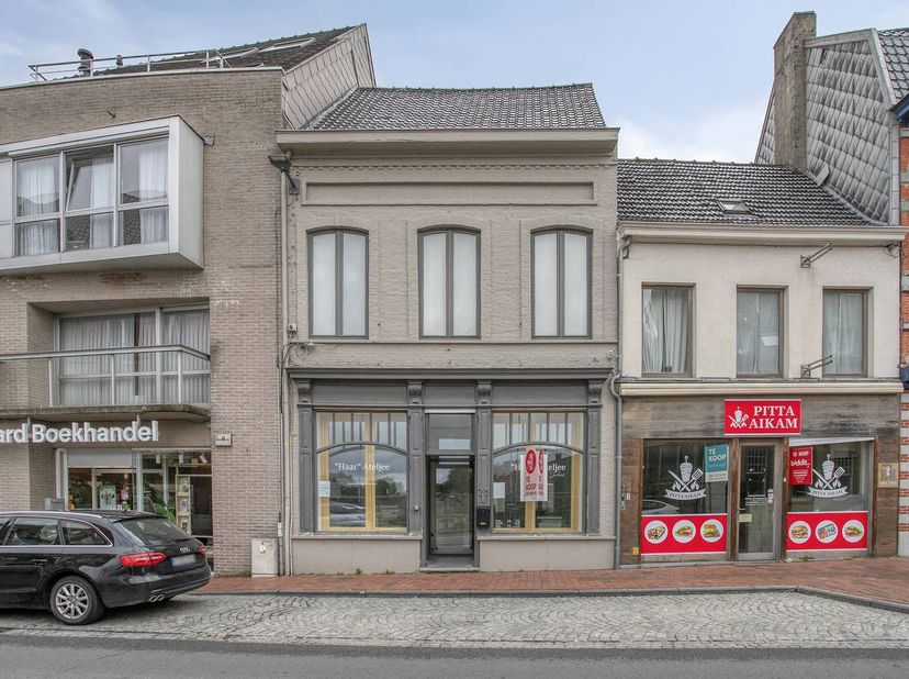 Bedrijfsvastgoed te koop in Ieperstraat 28,
                    8970 Poperinge