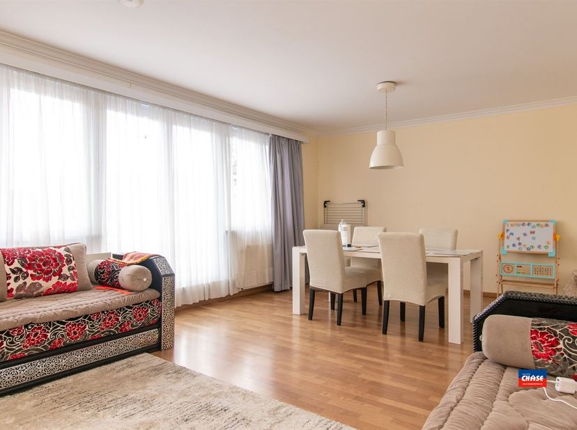 Appartement te koop in Alfons Schneiderlaan 82 bus 1v,
                    2100 Deurne