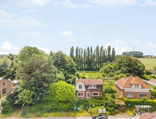                                         Woning te koop in Froyennes, € 215.000

