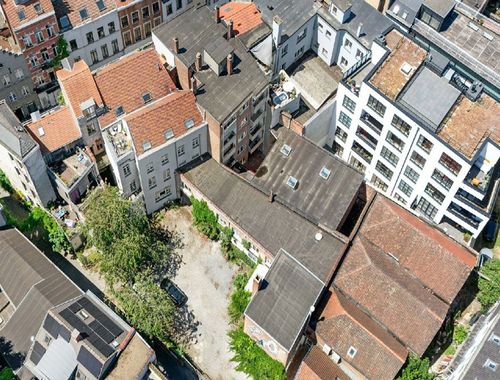                                         Commerce à louer à Bruxelles, € 5.000
