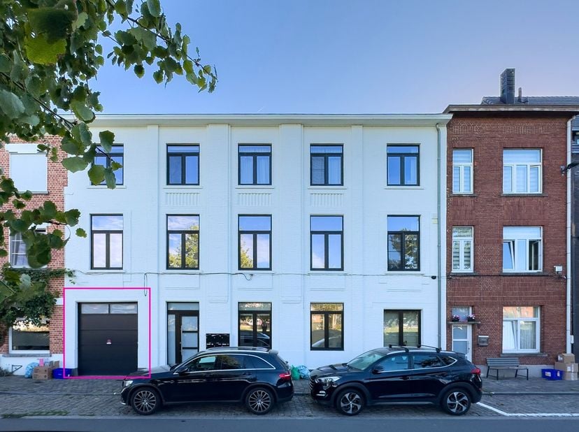 Bedrijfsvastgoed te koop in Londenstraat 50+,
                    9000 Gent