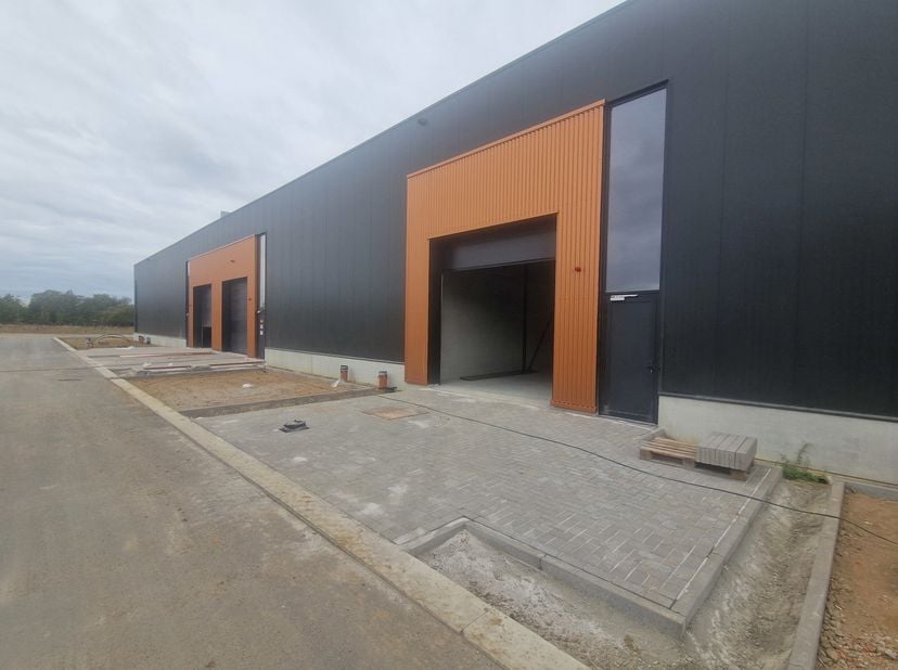 Bien professionnel à vendre
                    à 2220 Heist-op-den-Berg