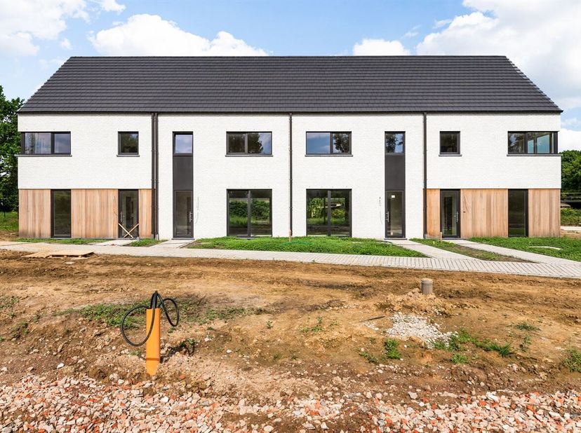 Dit project is ontworpen met comfort in gedachten. Al de woningen zijn bijna energieneutraal dankzij geavanceerde technologieën zoals een warmtepompsy