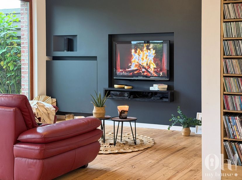 Huis te koop in RUE BERTRAND JANQUIN 15,
                    5100 Jambes