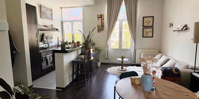 Appartement te koop in Place du Châtelain 45, 1050 Elsene
