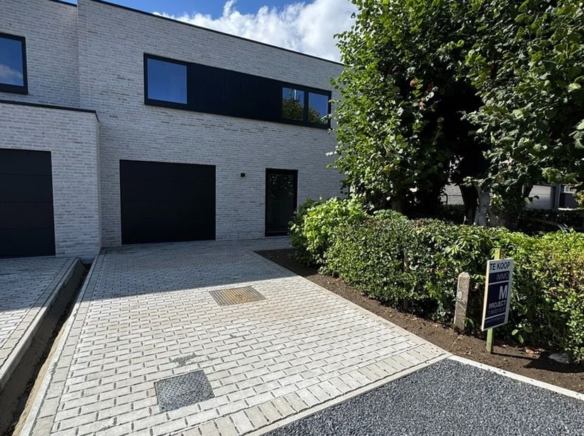 Huis te koop in Tuimelaar 7 bus F,
                    9930 Zomergem