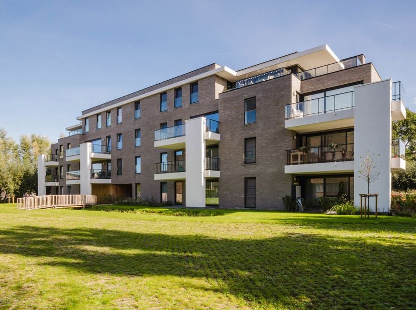 Appartement te koop in Celine Dangottestraat 23/25,
                    9041 Oostakker