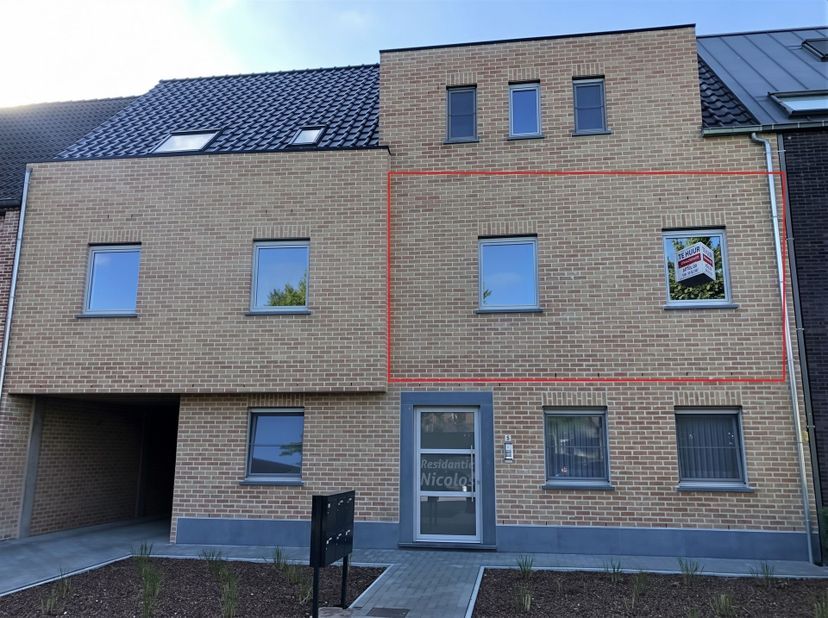Appartement confortable et prêt à l'emploi avec deux chambres à coucher, garage et terrasse spacieuse dans le centre de Geel<br />
<br />
Situation