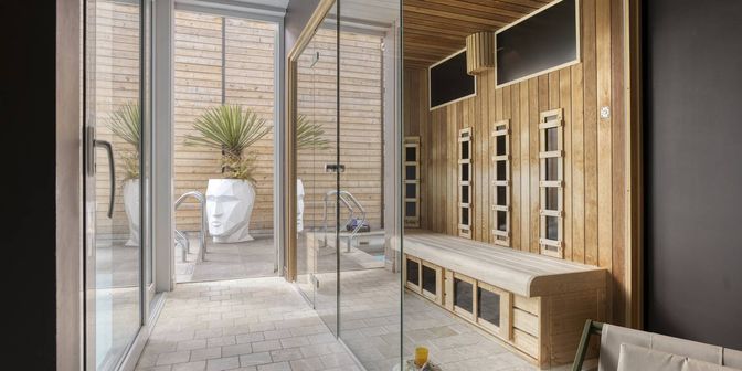 Bedrijfsvastgoed te koop in Dorpsstraat 6, 8000 Brugge